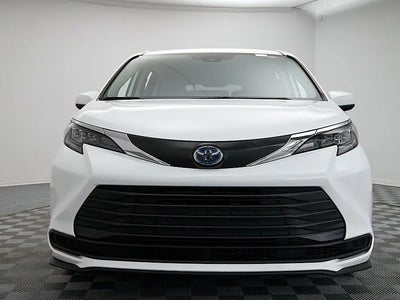 Photo of a 2024 Toyota Sienna LE 8-Passenger 4DR Mini-Van for sale