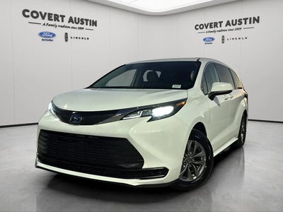 2024 Toyota Sienna LE 8-Passenger 4DR Mini-Van