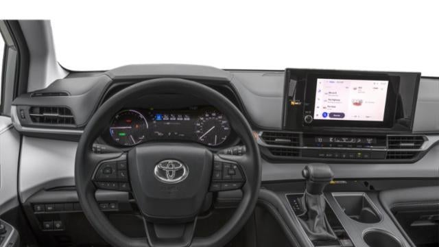 2025 Toyota Sienna LE 8-Passenger