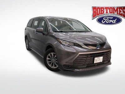 2022 Toyota Sienna LE 8-Passenger 4DR Mini-Van
