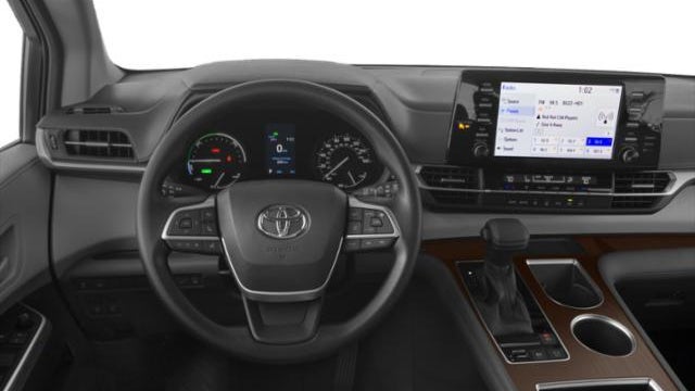2023 Toyota Sienna LE 8-Passenger