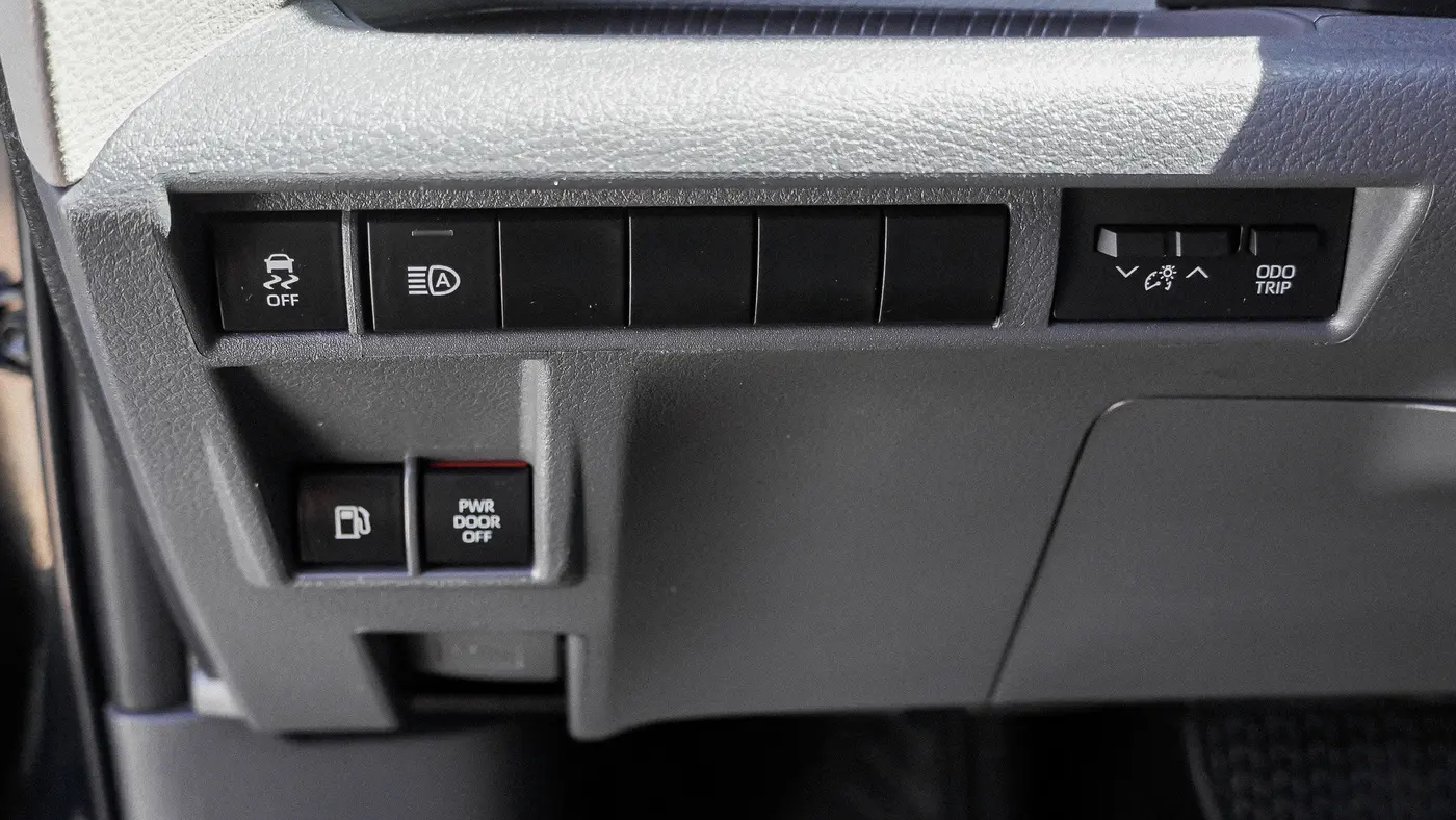 2023 Toyota Sienna LE 8-Passenger