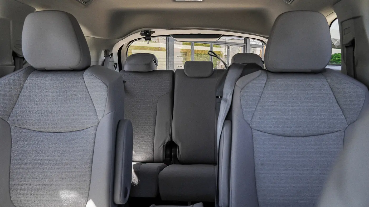 2023 Toyota Sienna LE 8-Passenger
