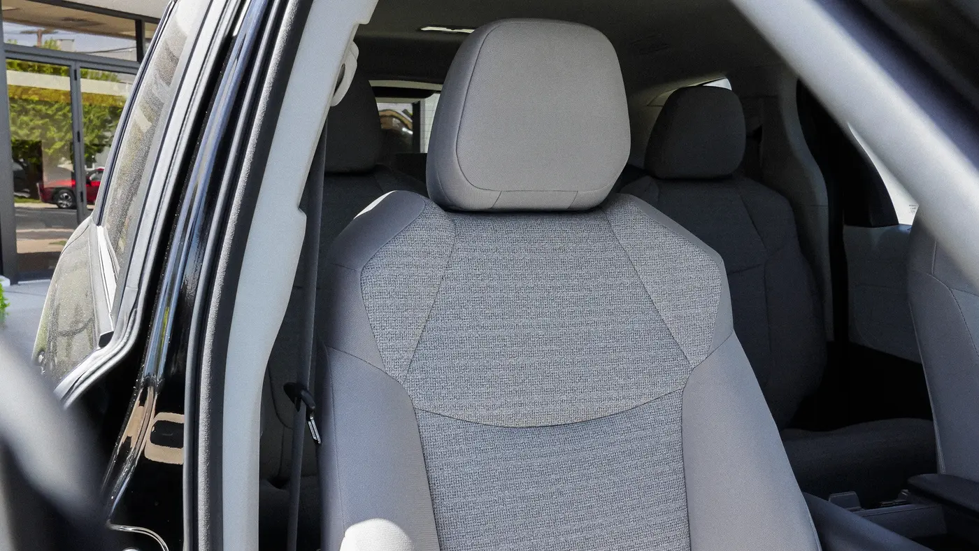 2023 Toyota Sienna LE 8-Passenger
