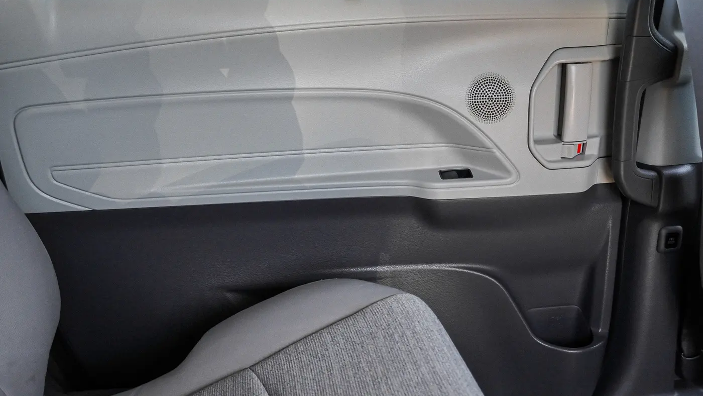 2023 Toyota Sienna LE 8-Passenger