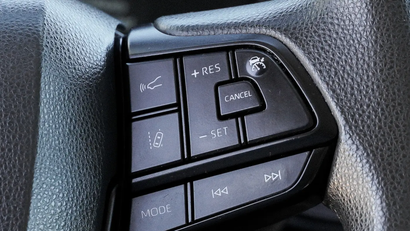 2023 Toyota Sienna LE 8-Passenger