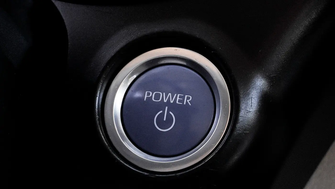 2023 Toyota Sienna LE 8-Passenger