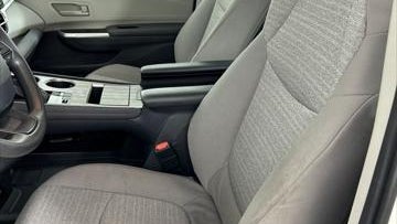 2023 Toyota Sienna LE 8-Passenger