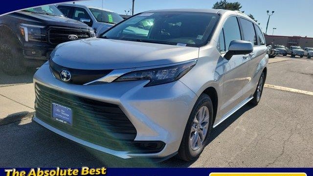 Preowned 2025 Toyota Sienna LE 8-Passenger for Sale