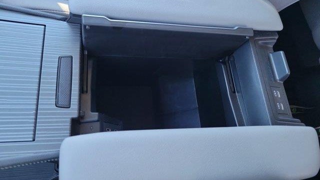 2025 Toyota Sienna LE 8-Passenger