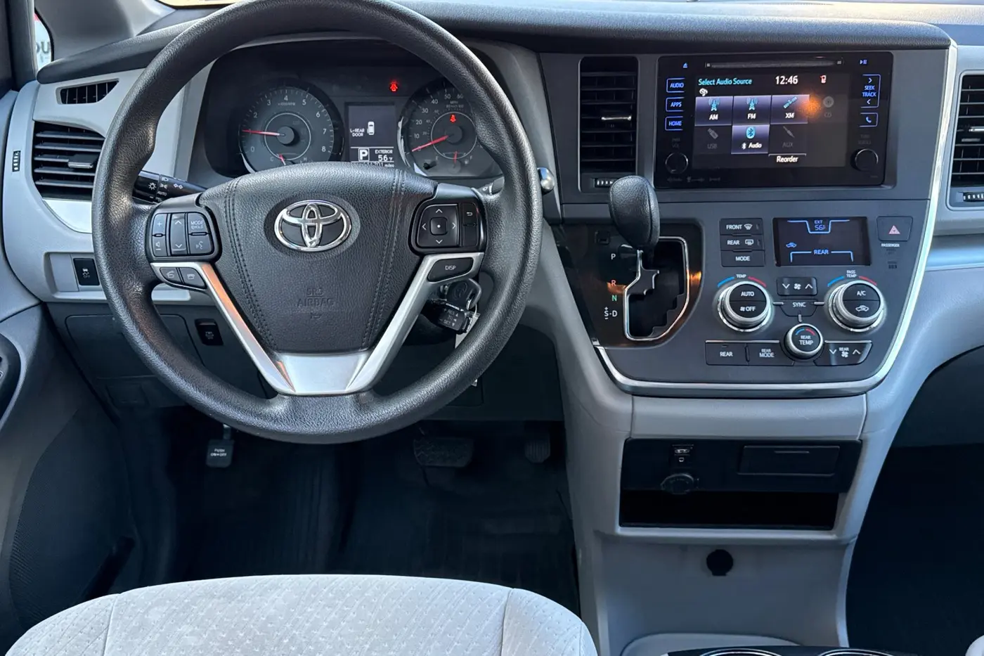 2017 Toyota Sienna - $15,997