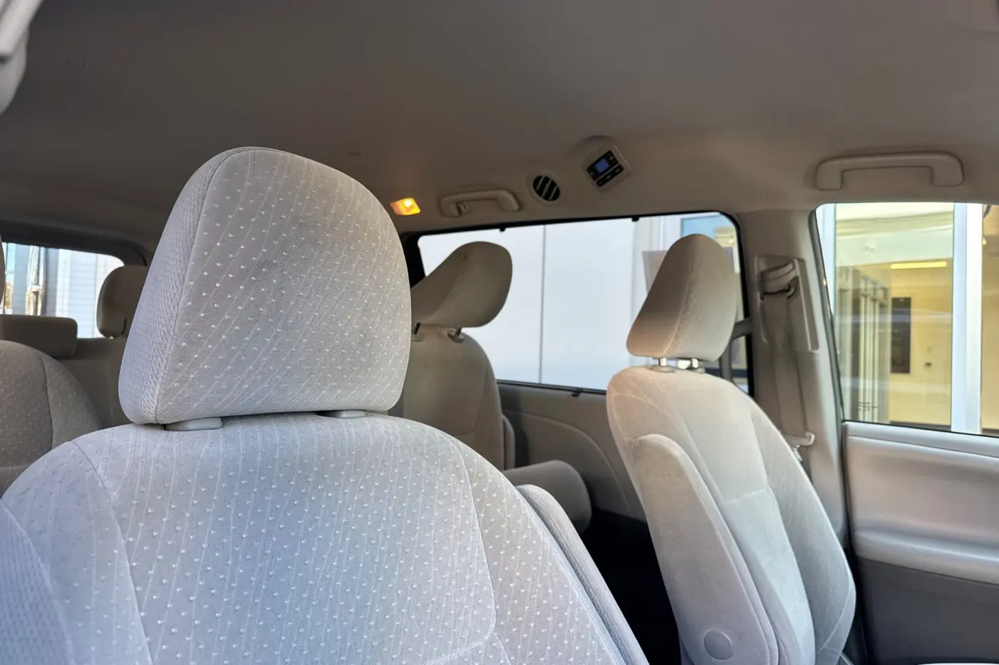 2017 Toyota Sienna - $15,997