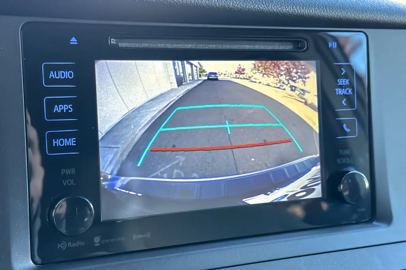 2017 Toyota Sienna - $15,997