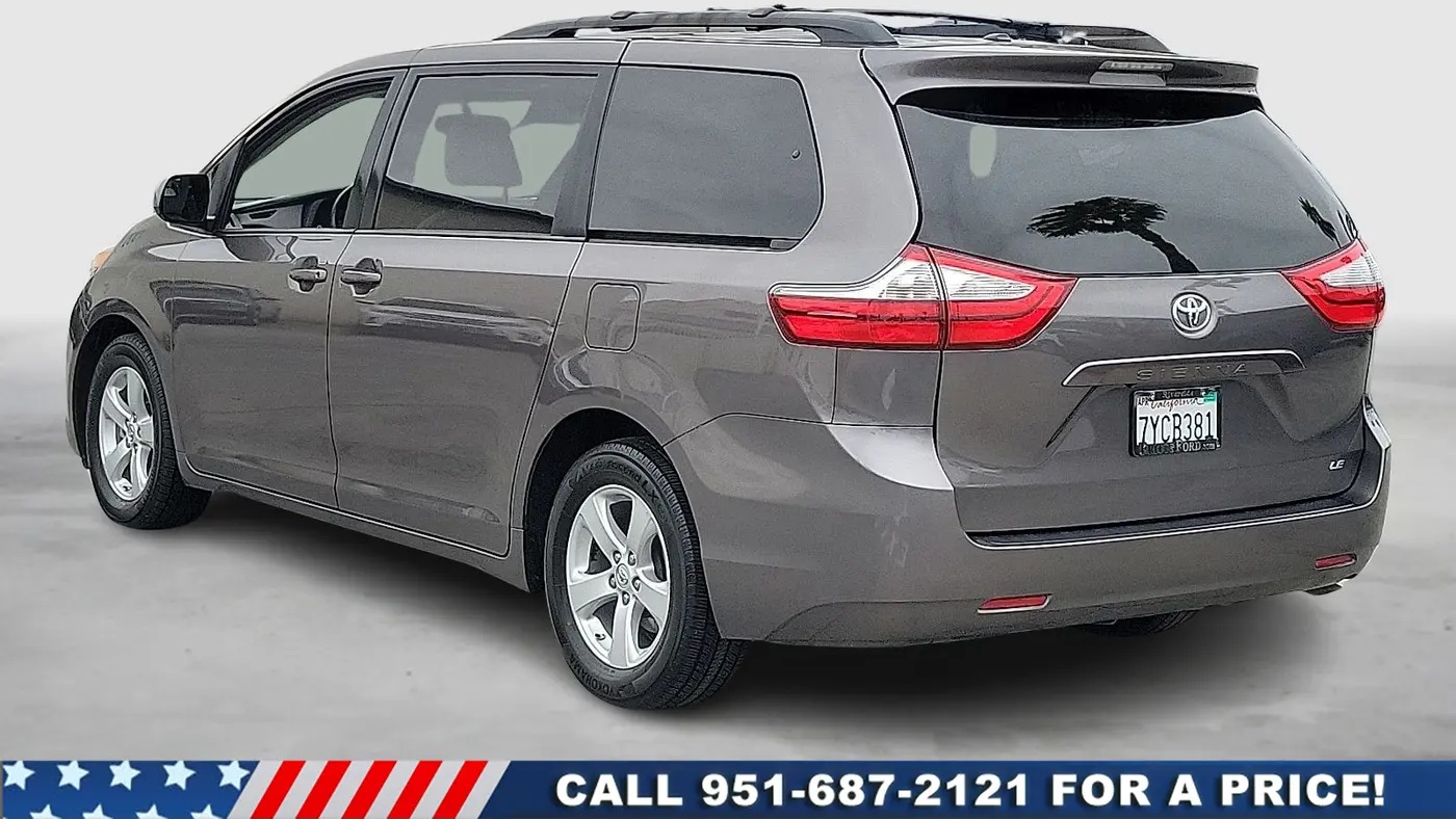 2017 Toyota Sienna LE 8-Passenger