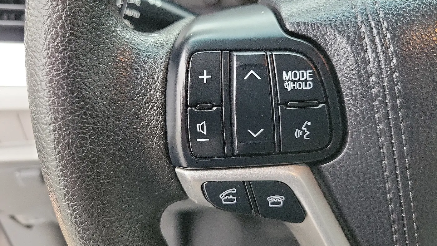 2017 Toyota Sienna LE 8-Passenger