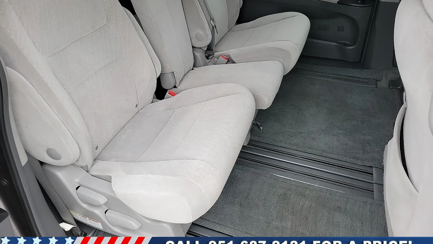 2017 Toyota Sienna LE 8-Passenger