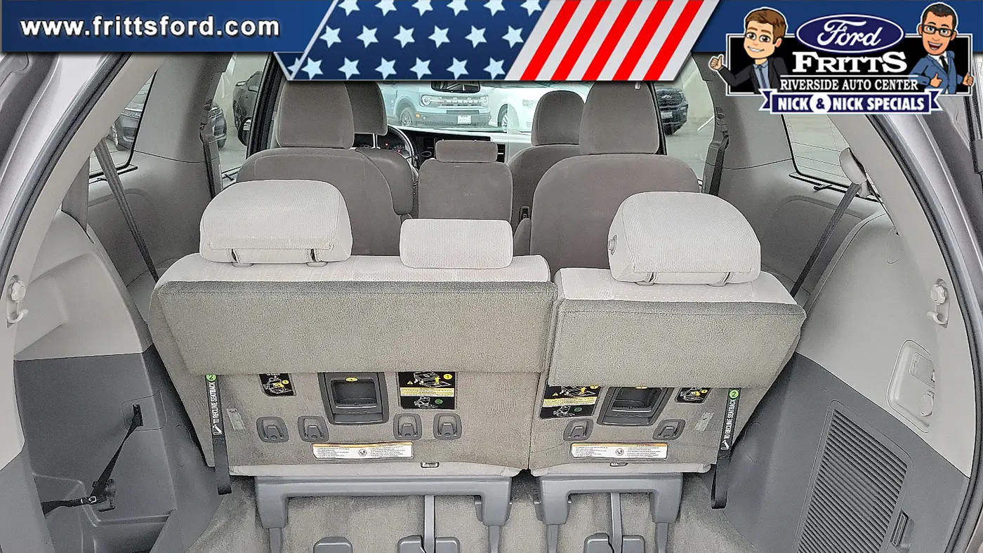 2017 Toyota Sienna LE 8-Passenger