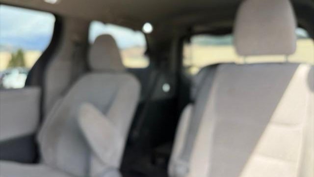 2017 Toyota Sienna LE 7-Passenger Auto Access Seat