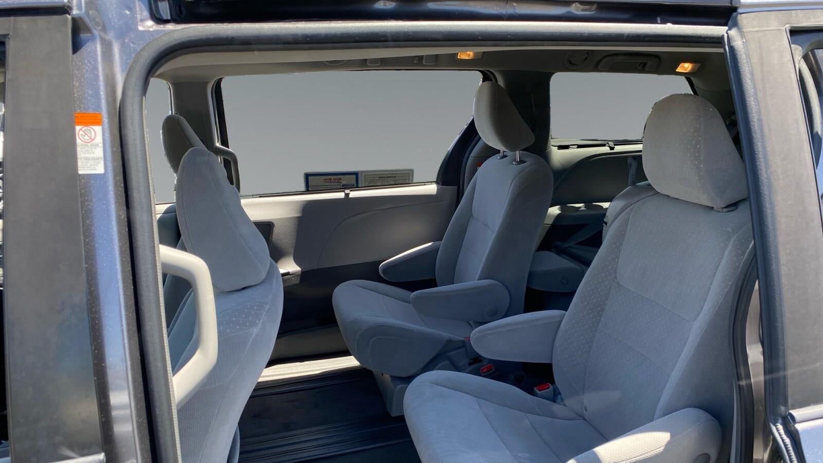 2018 Toyota Sienna 