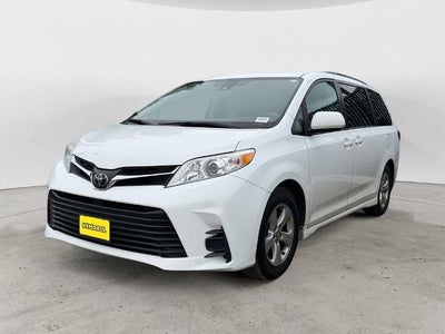 2018 Toyota Sienna LE 7-Passenger Auto Access Seat 4DR Mini-Van