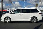 2017 Sienna Thumbnail 28