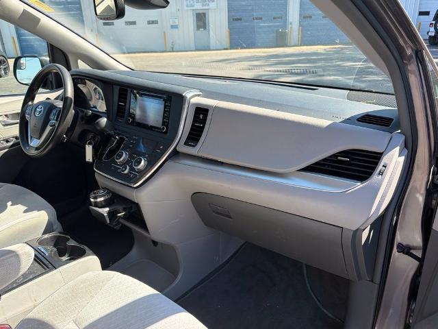 2019 Toyota Sienna - $22,398