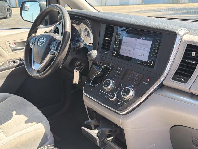 2019 Toyota Sienna - $22,398