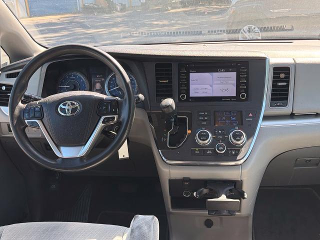 2019 Toyota Sienna - $22,398
