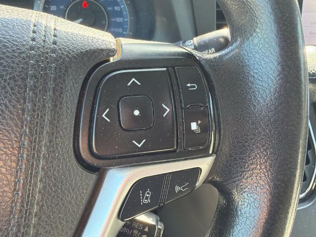 2019 Toyota Sienna - $22,398