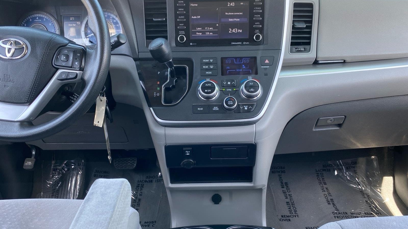 2020 Toyota Sienna LE 7-Passenger Auto Access Seat