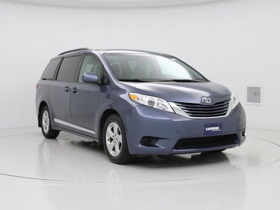 2017 Toyota Sienna LE 7-Passenger Auto Access Seat 4DR Mini-Van