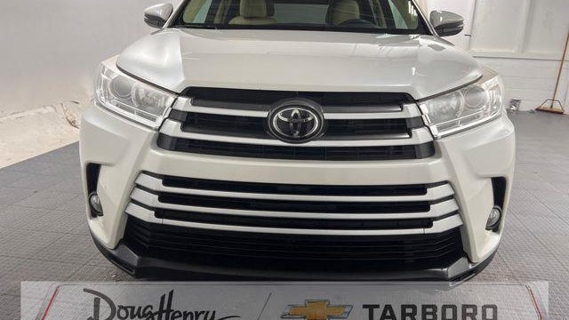 2018 Toyota Highlander SE