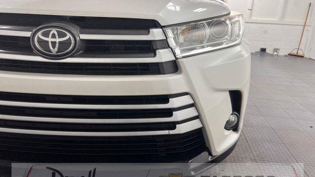 2018 Toyota Highlander SE