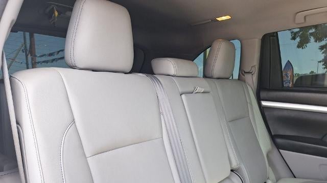 2018 Toyota Highlander SE