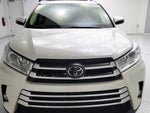 2017 Highlander Thumbnail 2
