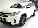 2017 Highlander Thumbnail 3