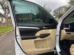 2017 Highlander Thumbnail 26