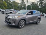 2019 Highlander Thumbnail 3