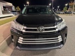2019 Highlander Thumbnail 9