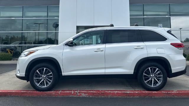 Preowned 2019 Toyota Highlander SE for Sale