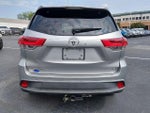 2019 Highlander Thumbnail 5
