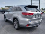 2019 Highlander Thumbnail 6