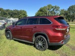 2017 Highlander Thumbnail 5