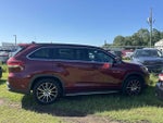 2017 Highlander Thumbnail 7