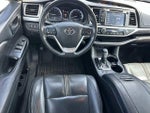 2017 Highlander Thumbnail 19