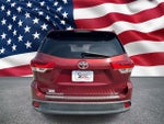 2017 Highlander Thumbnail 4