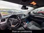 2017 Highlander Thumbnail 11