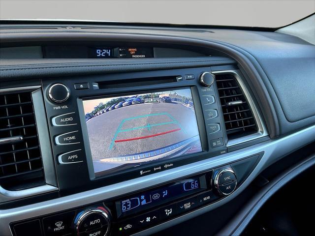 2019 Toyota Highlander - $29,822