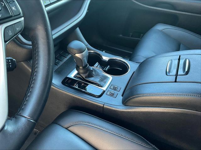 2019 Toyota Highlander - $29,822