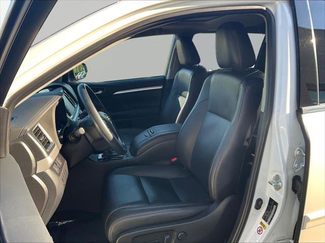2019 Toyota Highlander - $29,822